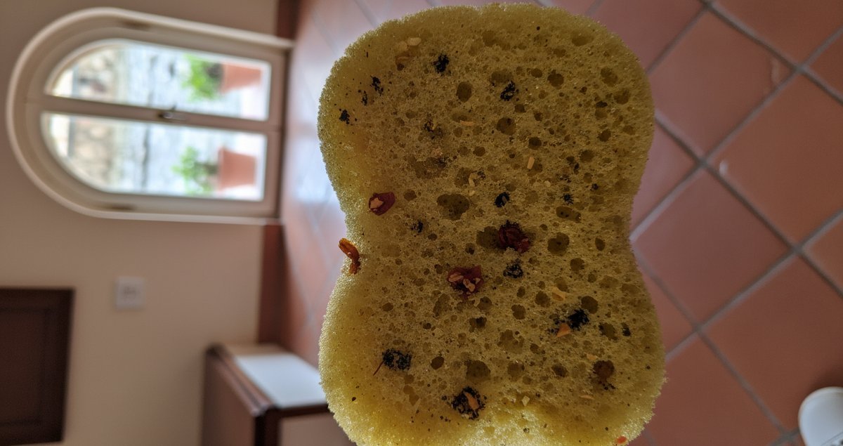 superficie-cucina-batteri-diffondono-piu-velocemente